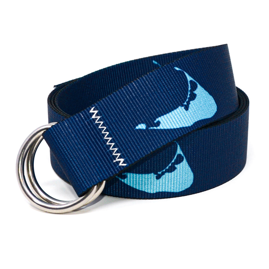 Nantucket island Belt: A navy blue 1.5" marine-grade webbing belt featuring signature zig-zag stitching and 316L stainless steel d-rings
